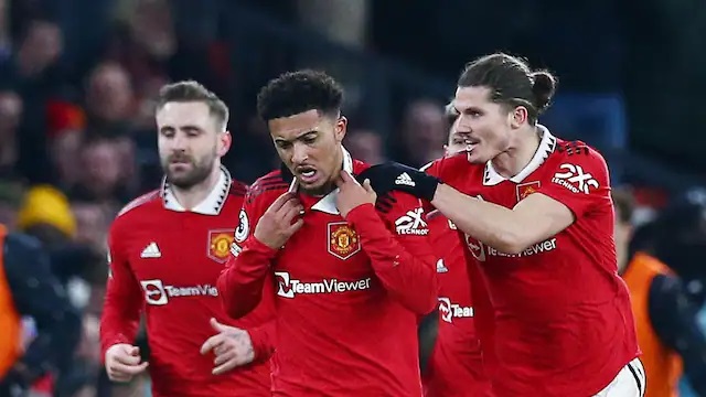 Manchester United hämtade upp efter chockstarten