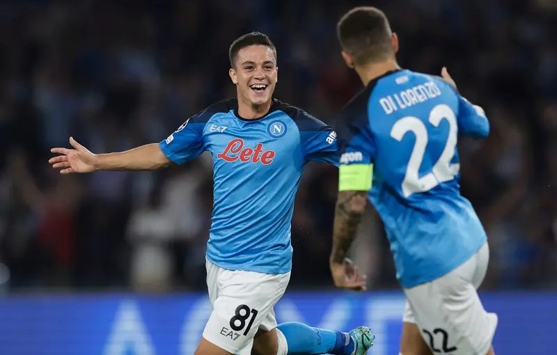 Napoli slog Juventus efter sent avgörande