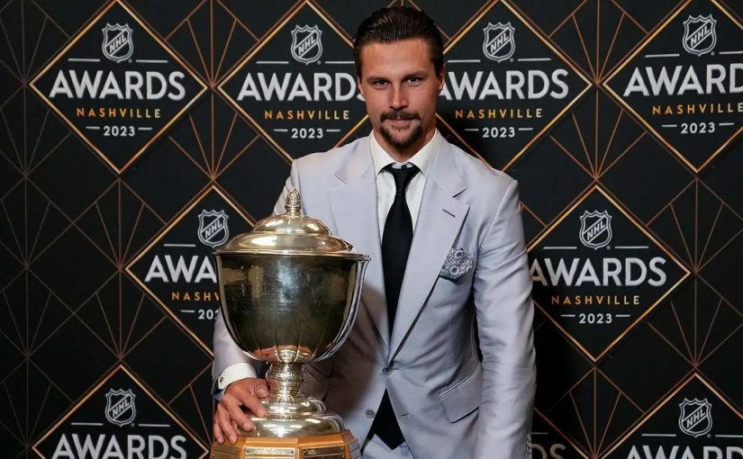 Ullmark och Karlsson bäst i NHL